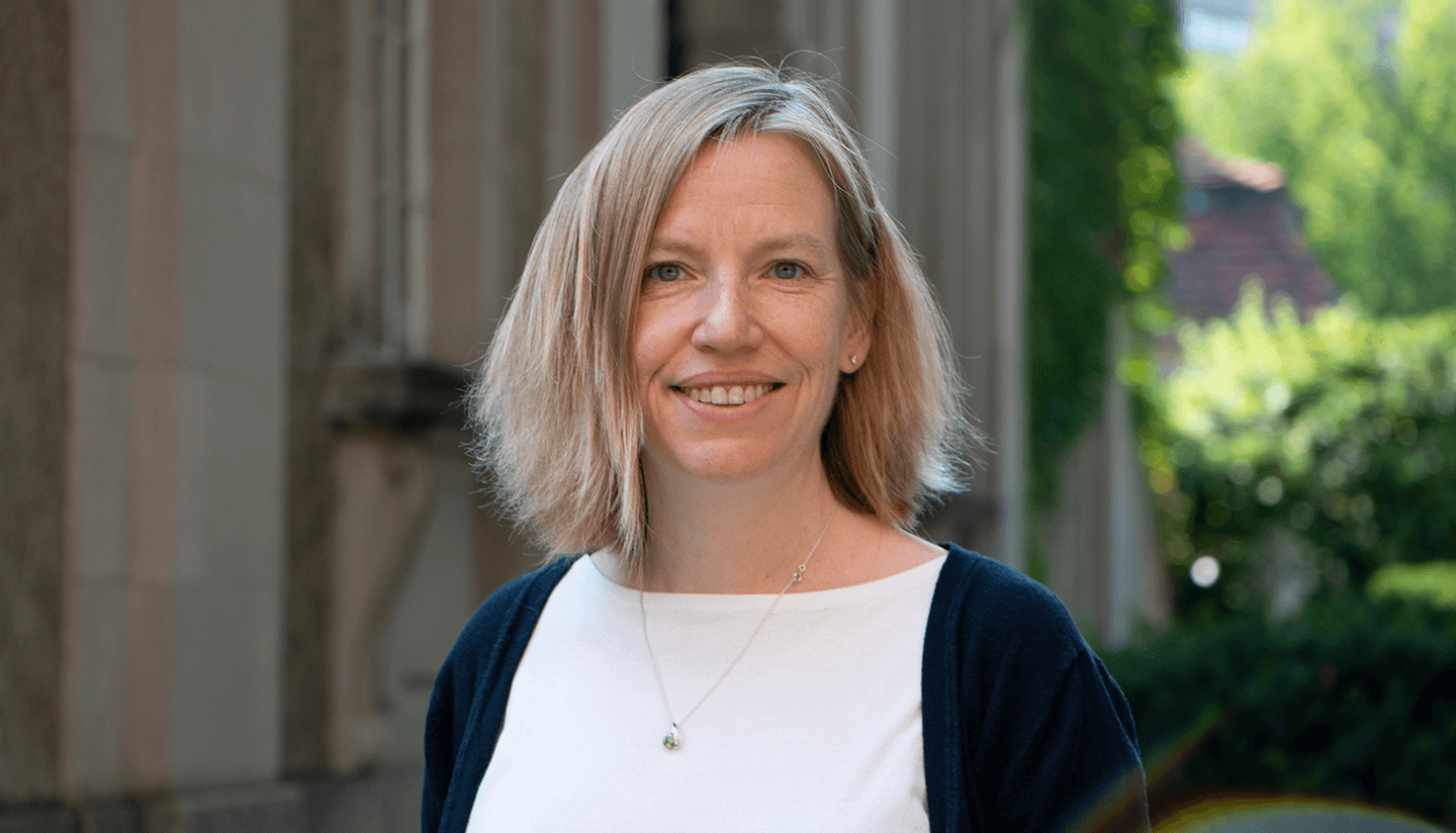 Photo of Amy Wagers outside the Sherman-Fairchild building at Harvard, 2018