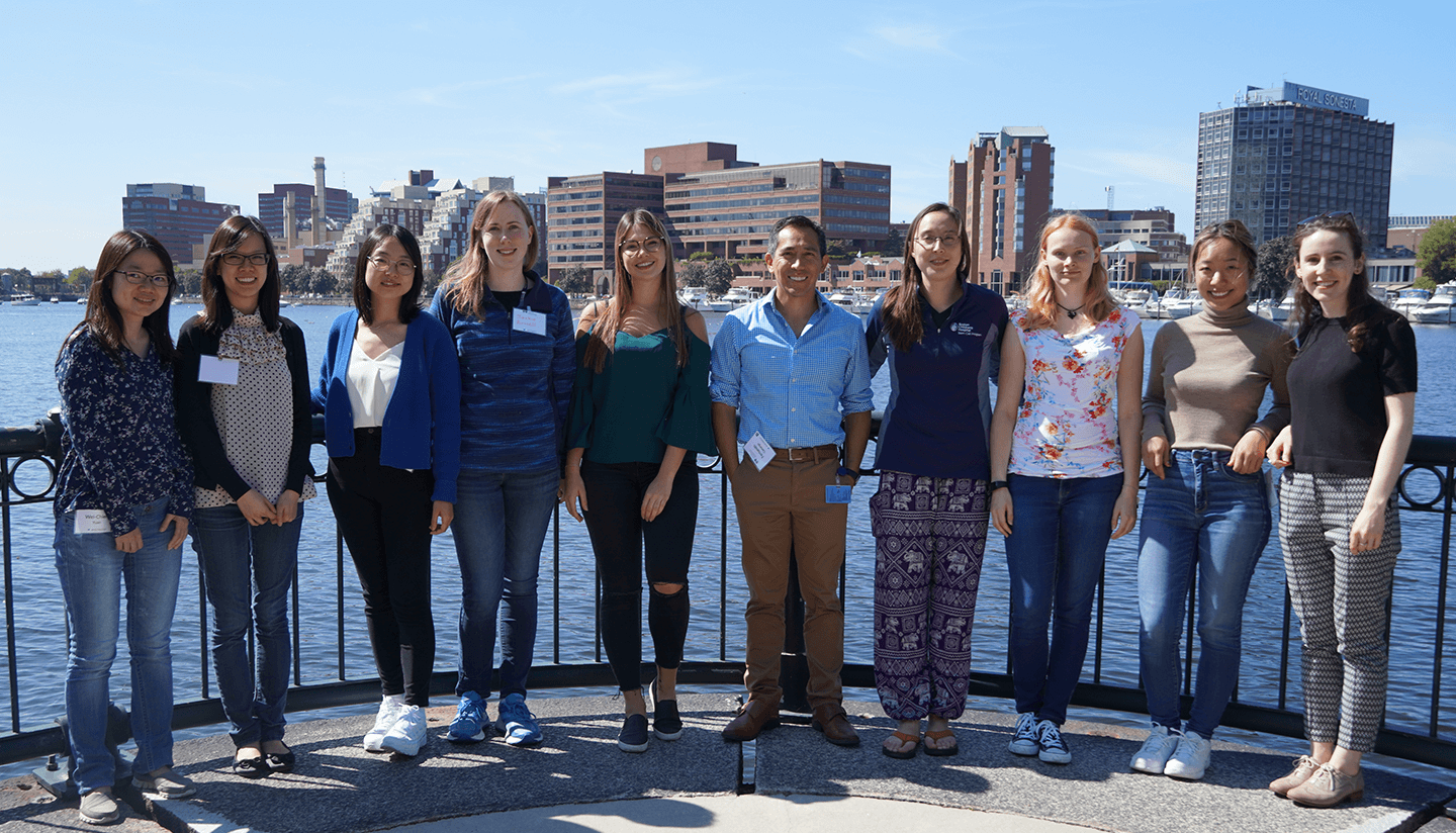 Group photo of the Camargo lab.